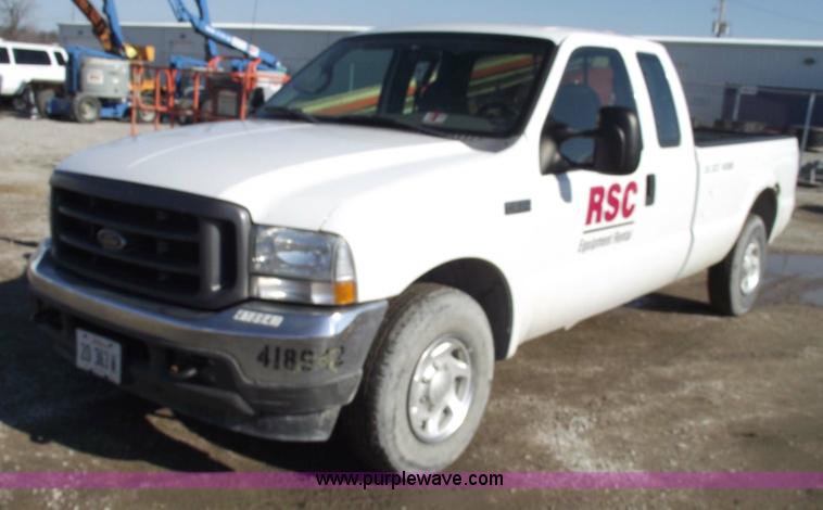 image for item 5435 2002 Ford F250 XLT Super Duty extended cab pickup truck