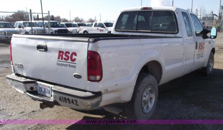 image for item 5435 2002 Ford F250 XLT Super Duty extended cab pickup truck