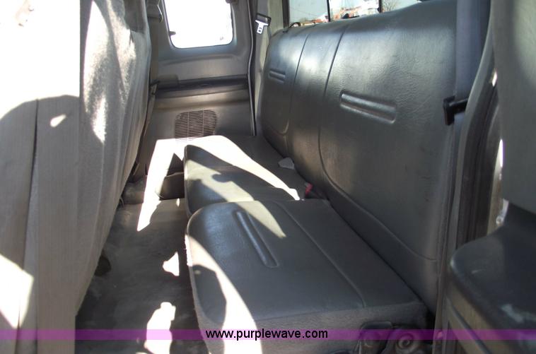 image for item 5435 2002 Ford F250 XLT Super Duty extended cab pickup truck