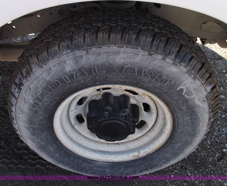 image for item 5436 2000 Ford F250 XL Super Duty pickup truck