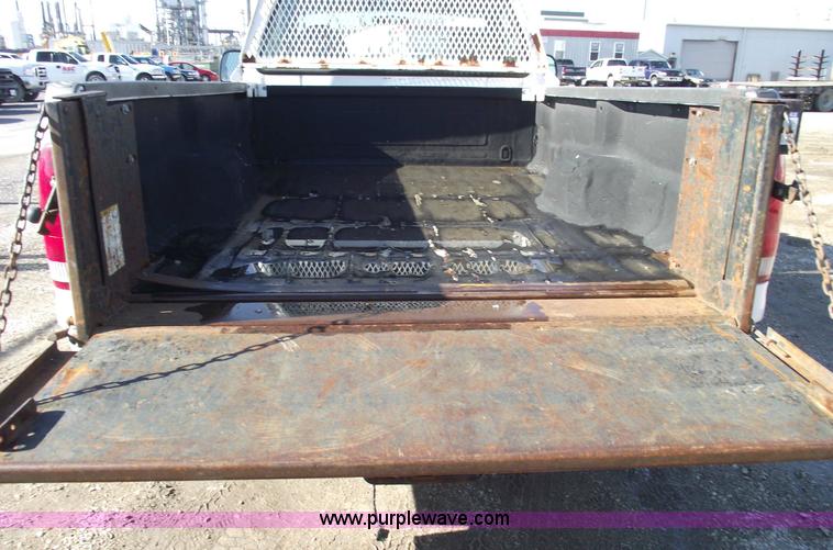 image for item 5436 2000 Ford F250 XL Super Duty pickup truck