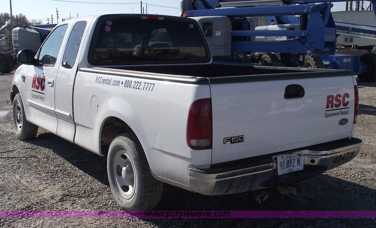 image for item 5437 2002 Ford F150 XLT extended cab pickup truck