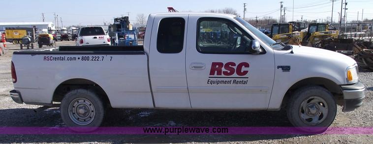 image for item 5437 2002 Ford F150 XLT extended cab pickup truck
