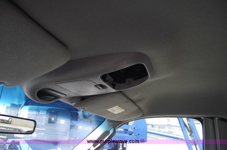 image for item 5437 2002 Ford F150 XLT extended cab pickup truck