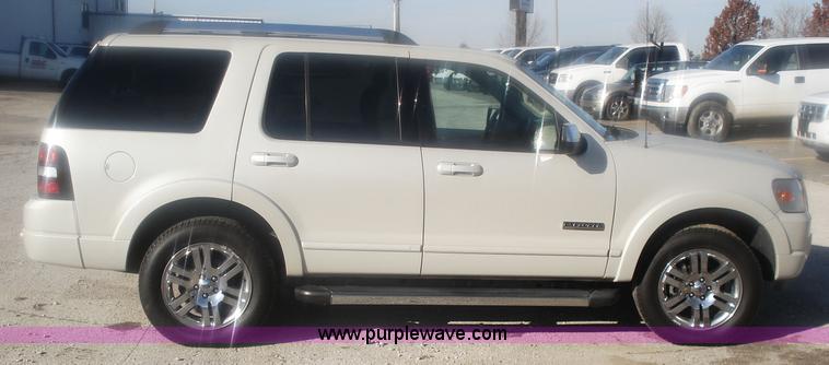 image for item 5997 2006 Ford Explorer Limited
