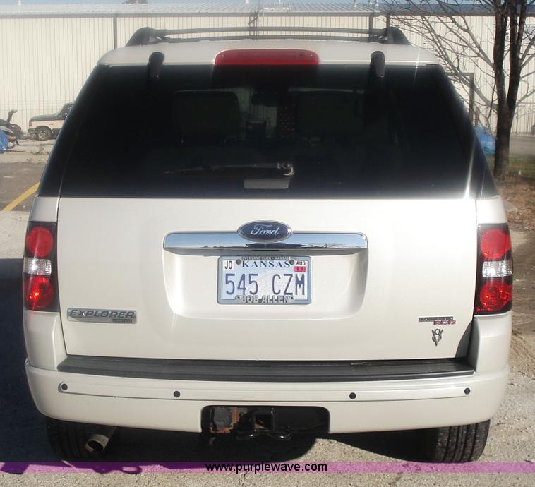 image for item 5997 2006 Ford Explorer Limited