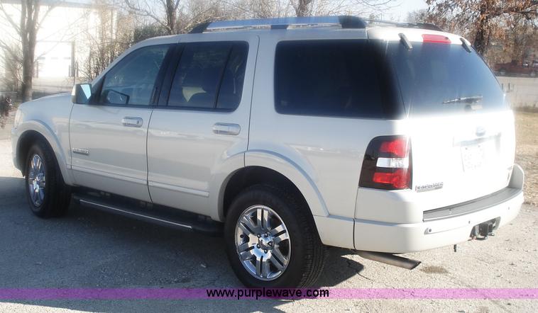 image for item 5997 2006 Ford Explorer Limited