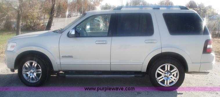 image for item 5997 2006 Ford Explorer Limited