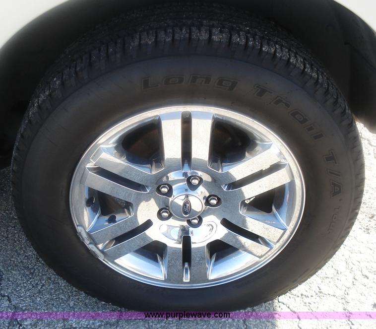 image for item 5997 2006 Ford Explorer Limited