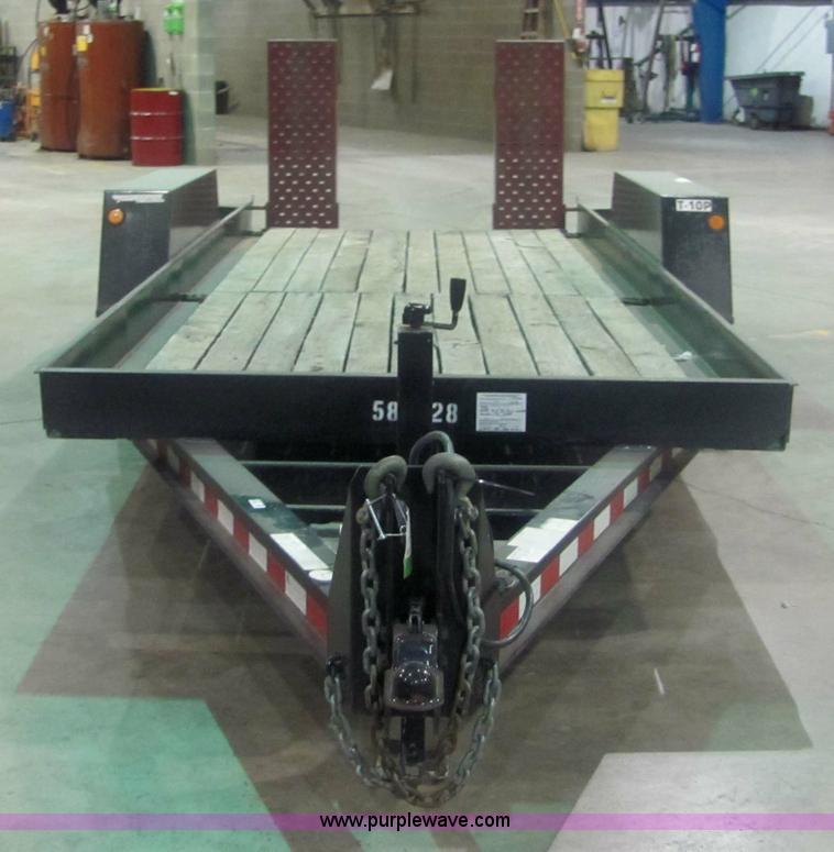 image for item 6755 2005 Towmaster 18' trailer