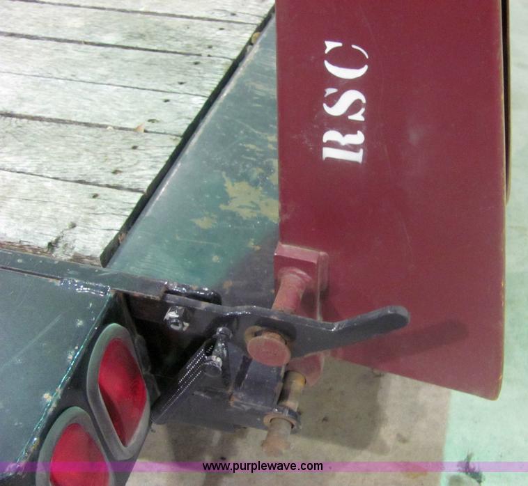 image for item 6755 2005 Towmaster 18' trailer