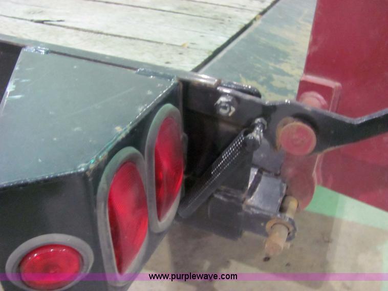 image for item 6755 2005 Towmaster 18' trailer