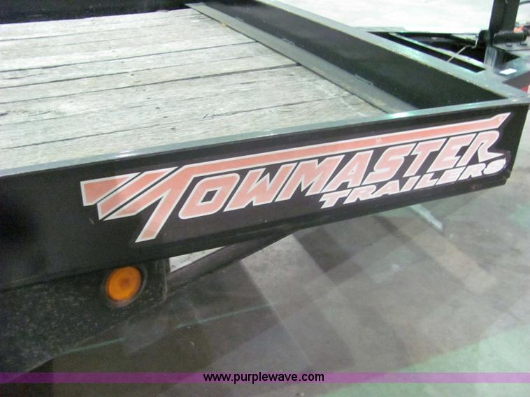 image for item 6755 2005 Towmaster 18' trailer