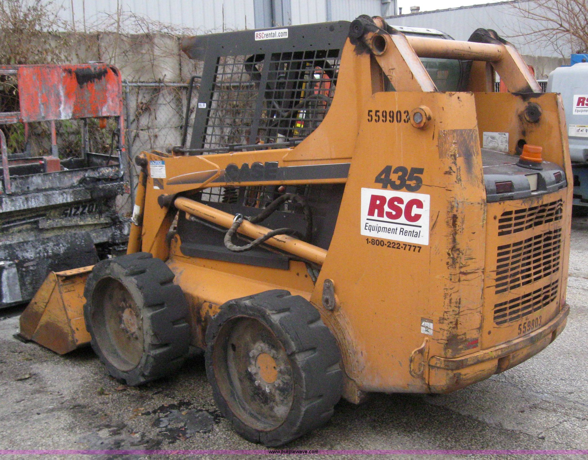 2005 Case 435 skid steer in East Chicago, IN Item 3065 sold Purple Wave