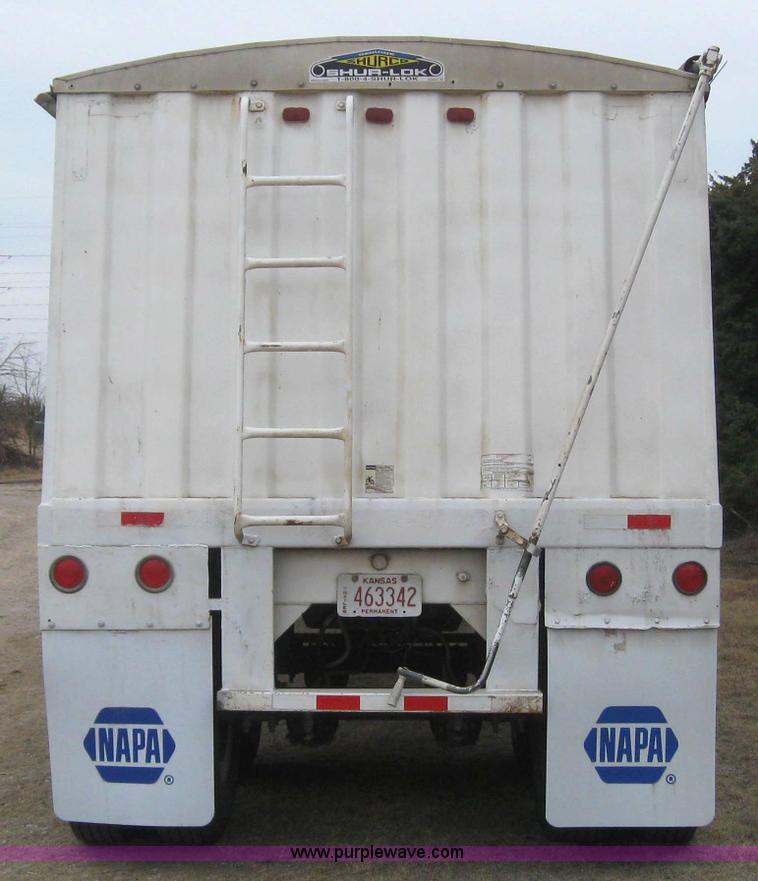 image for item 3037 2000 Jet 42' grain trailer
