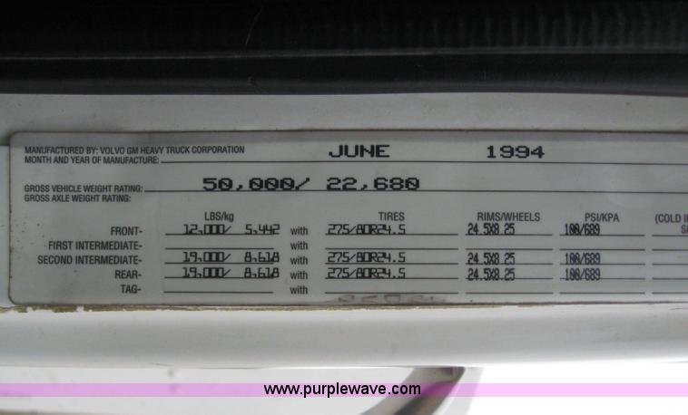 image for item 3060 1995 White Gmc WIA semi truck