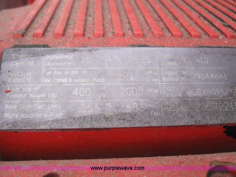 image for item 3077 2005 Volvo VNL 670 semi truck