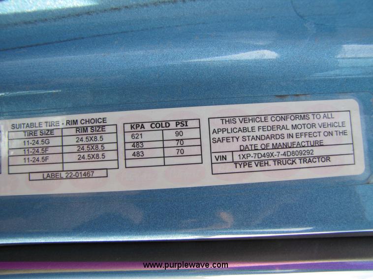 image for item 3636 2003 Peterbilt 387 semi truck