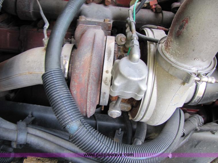 image for item 3636 2003 Peterbilt 387 semi truck