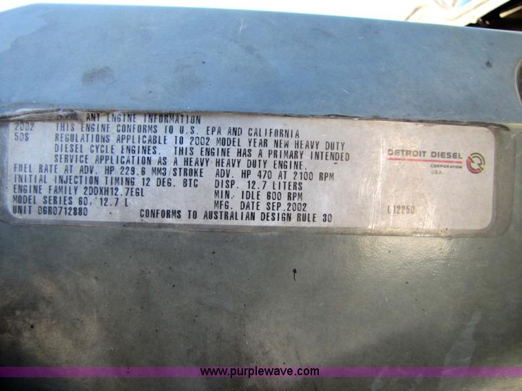 image for item 3637 2003 Freightliner Columbia 120 semi truck