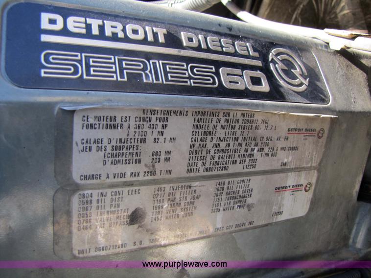 image for item 3637 2003 Freightliner Columbia 120 semi truck