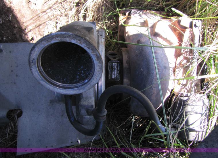 image for item 3637 2003 Freightliner Columbia 120 semi truck