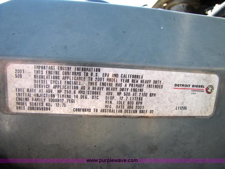 image for item 3638 2002 Freightliner Columbia 120 semi truck