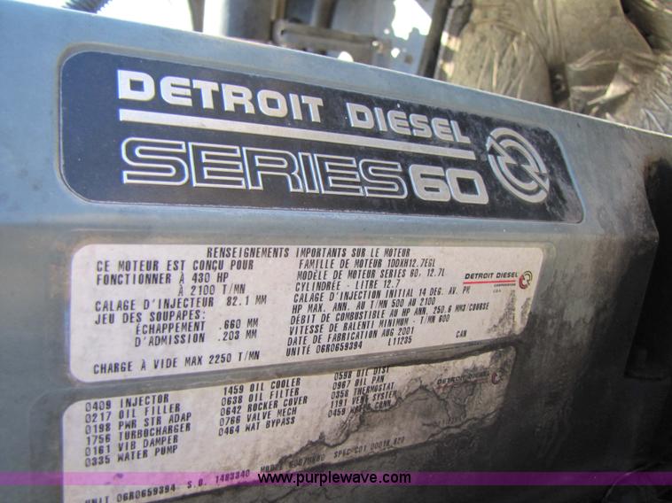 image for item 3638 2002 Freightliner Columbia 120 semi truck