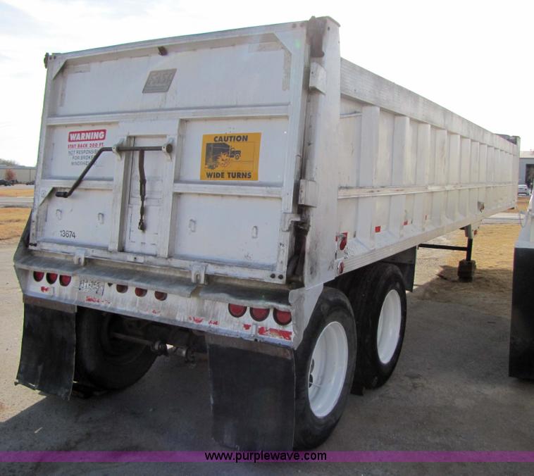 image for item 3640 1992 East 39' aluminum end dump trailer