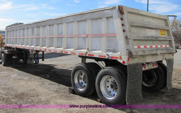 image for item 3641 1992 CMC 38' aluminum end dump trailer