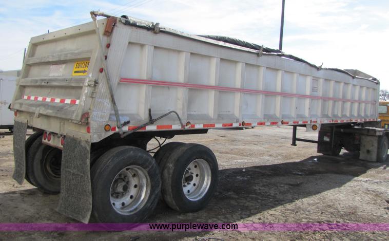 image for item 3641 1992 CMC 38' aluminum end dump trailer