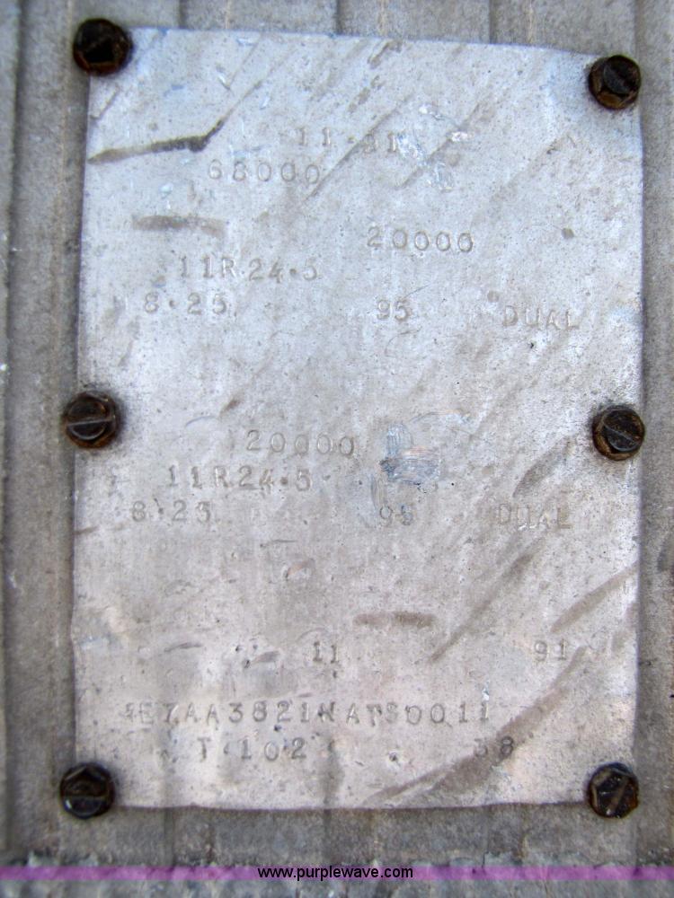 image for item 3641 1992 CMC 38' aluminum end dump trailer