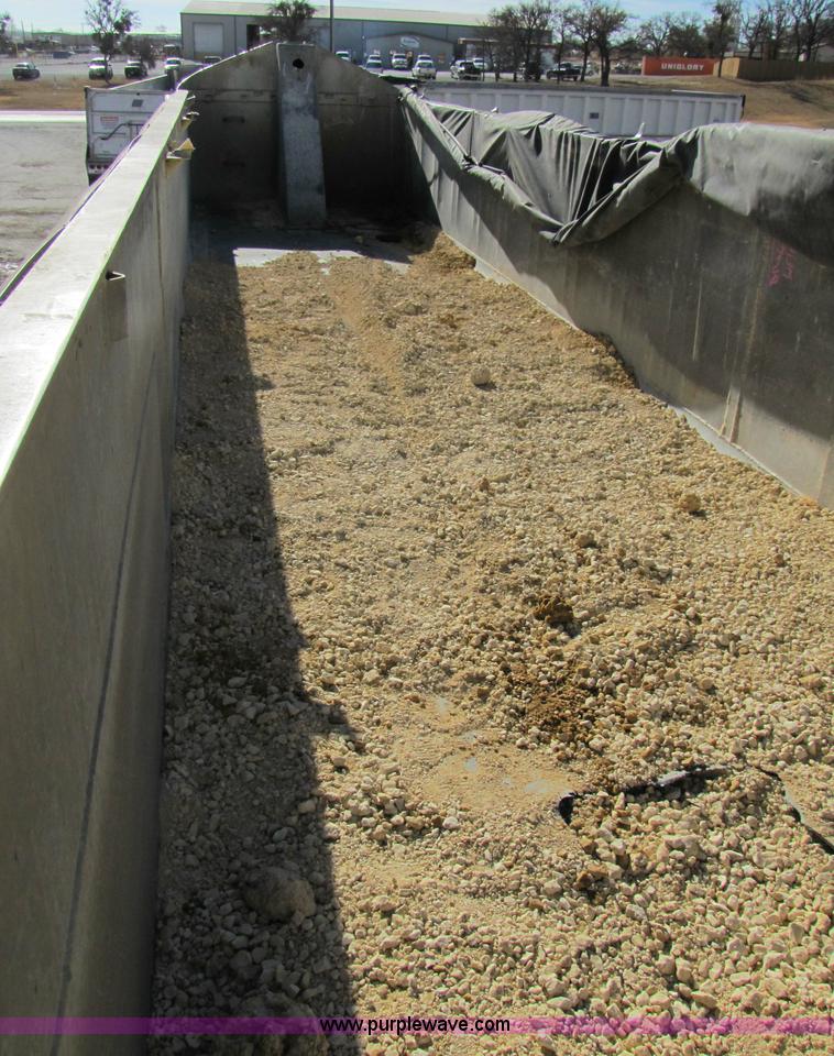 image for item 3641 1992 CMC 38' aluminum end dump trailer