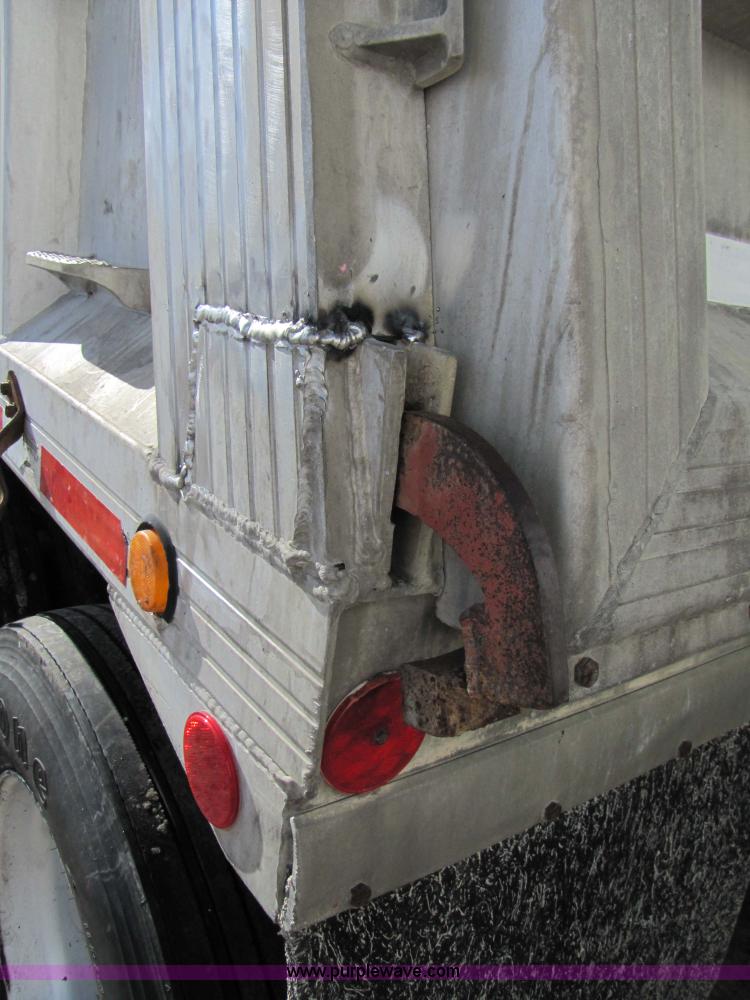 image for item 3641 1992 CMC 38' aluminum end dump trailer