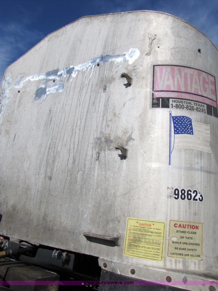 image for item 3641 1992 CMC 38' aluminum end dump trailer