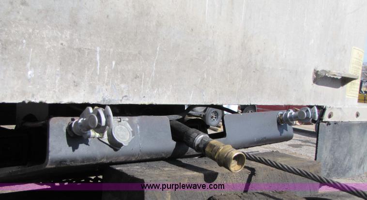 image for item 3641 1992 CMC 38' aluminum end dump trailer