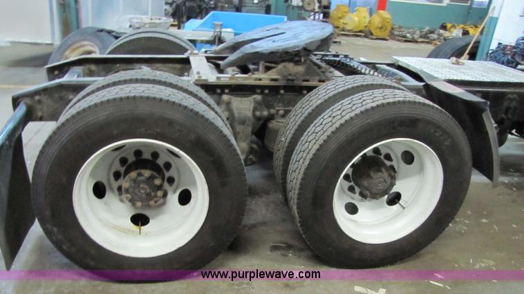 image for item 5313 1993 Freightliner FL12C