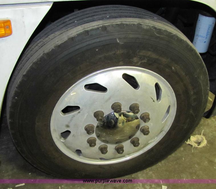 image for item 5313 1993 Freightliner FL12C