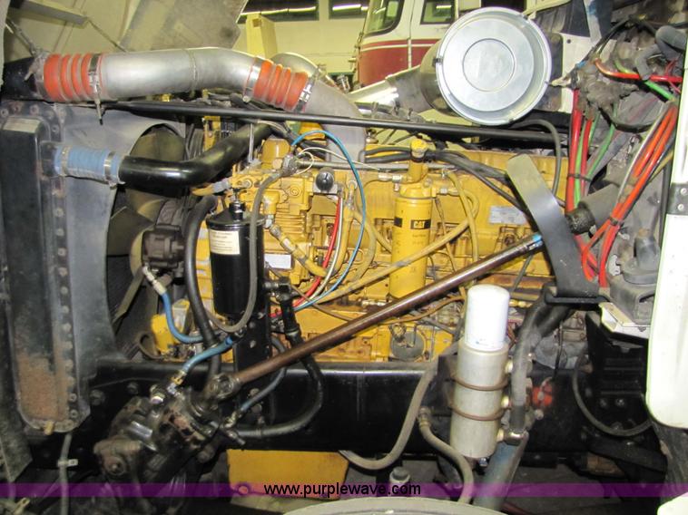 image for item 5313 1993 Freightliner FL12C