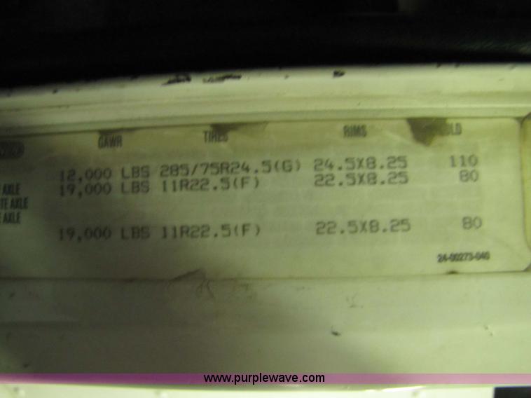 image for item 5313 1993 Freightliner FL12C