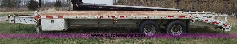 image for item 5957 1993 25' flatbed trailer