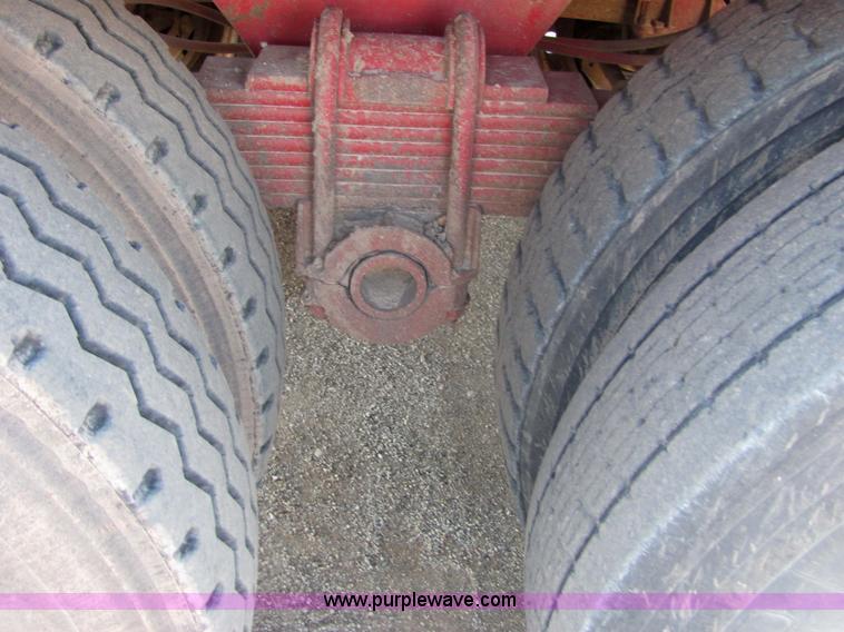 image for item 6746 1978 Trailmaster tanker trailer