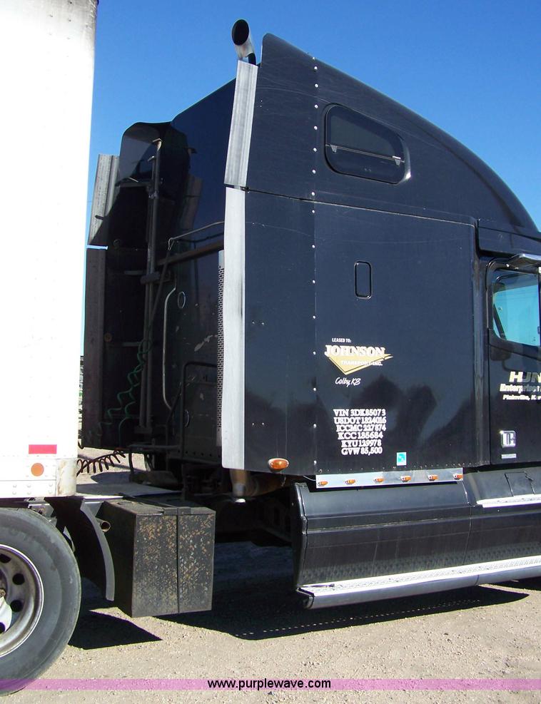 image for item 7500 2003 Freightliner Century Columbia 120 semi truck