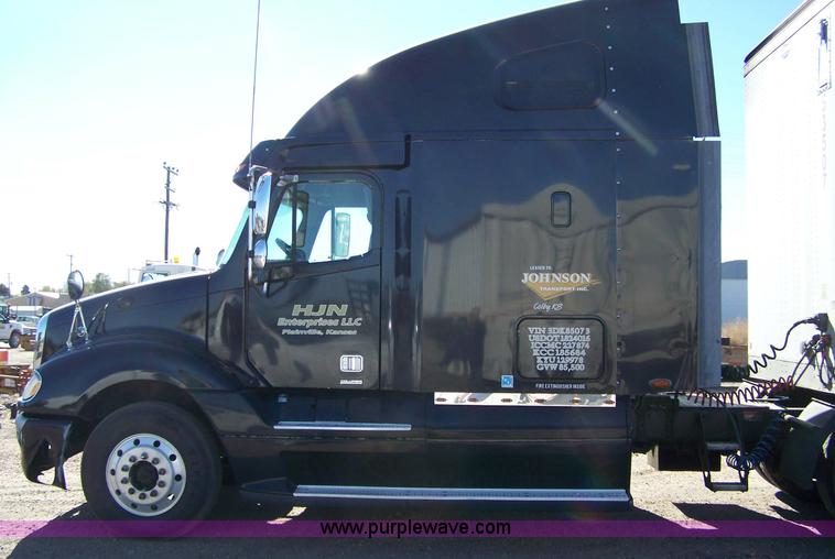 image for item 7500 2003 Freightliner Century Columbia 120 semi truck