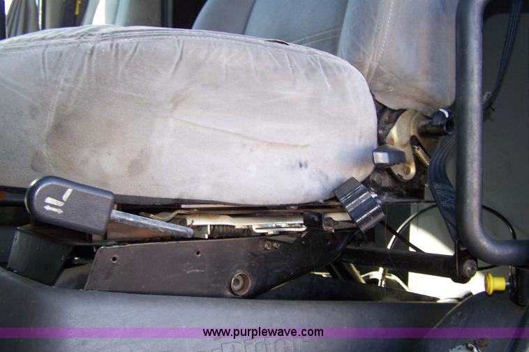 image for item 7500 2003 Freightliner Century Columbia 120 semi truck