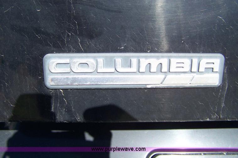 image for item 7500 2003 Freightliner Century Columbia 120 semi truck