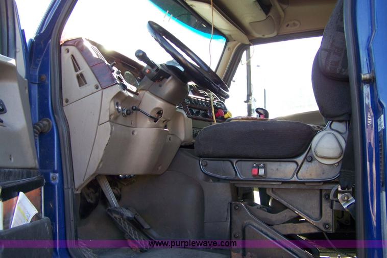 image for item 7502 2002 Sterling ST9500 semi truck