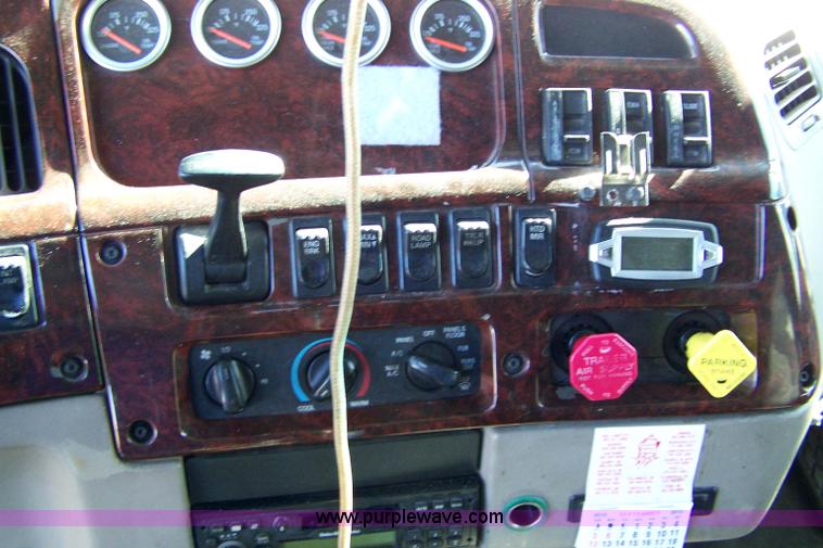 image for item 7502 2002 Sterling ST9500 semi truck