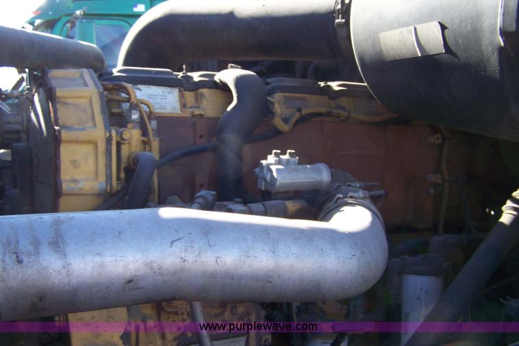 image for item 7502 2002 Sterling ST9500 semi truck