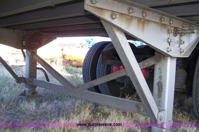 image for item 7503 2005 Lufkin 53' van trailer